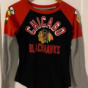 Chicago Blackhawks Women’s Small Long-sleeve T-shirt